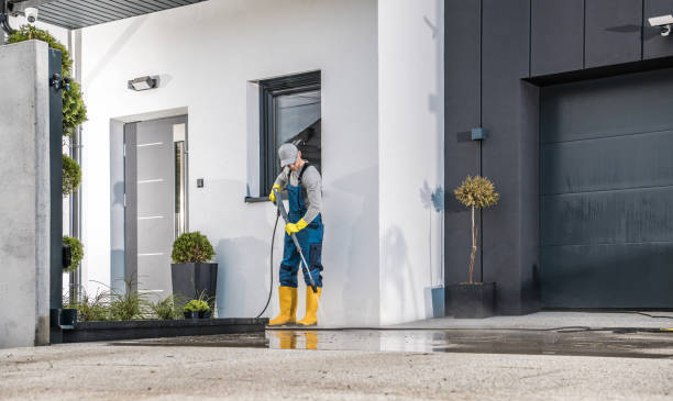 Best Animal Enclosure Cleaning  in Sharon Center, OH